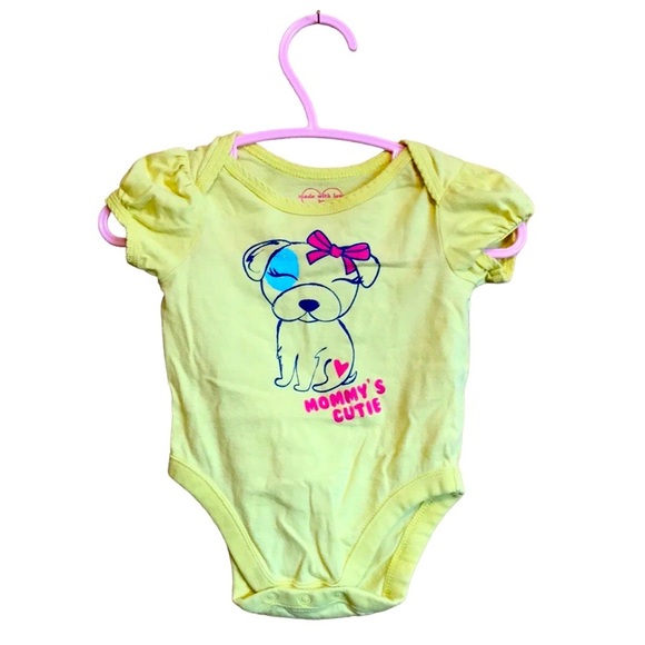 🌸5/$10 🌸Baby Girl Mommy’s Cutie Romper0-3M🌸 - Picture 1 of 3